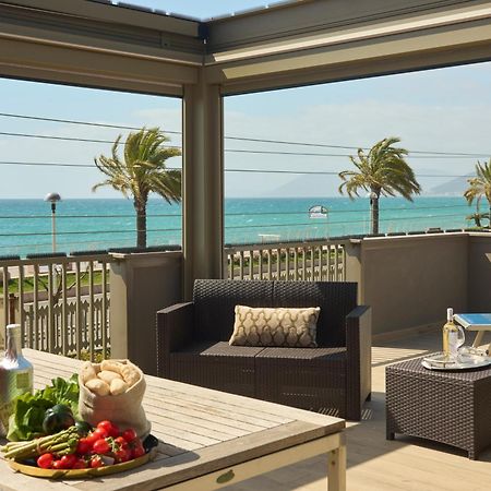 Апартаменты Terrazza Sul Mare A Пьетра-Лигуре Экстерьер фото