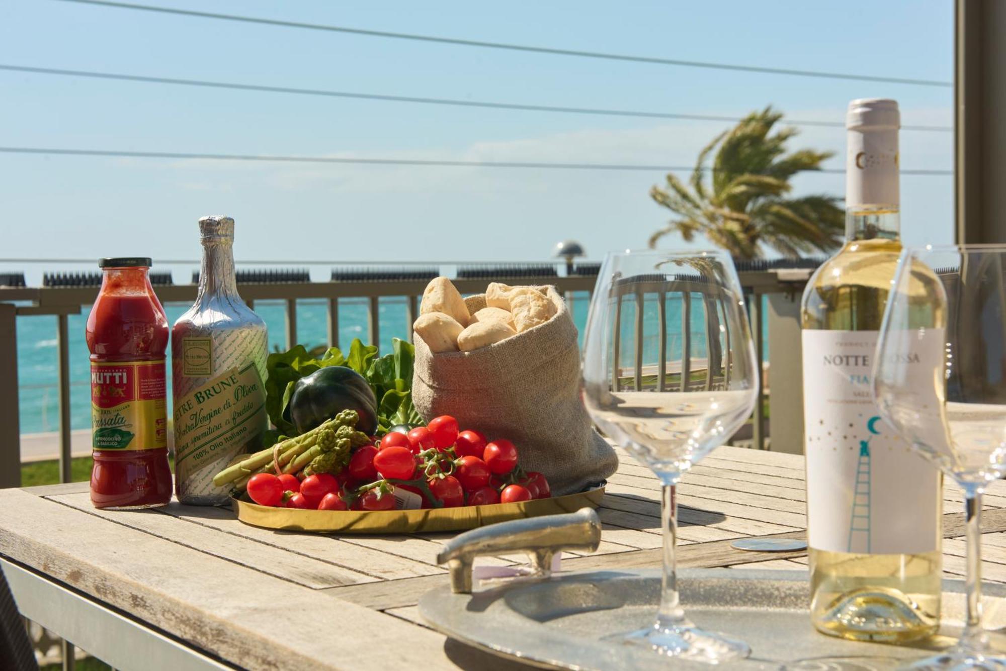 Апартаменты Terrazza Sul Mare A Пьетра-Лигуре Экстерьер фото